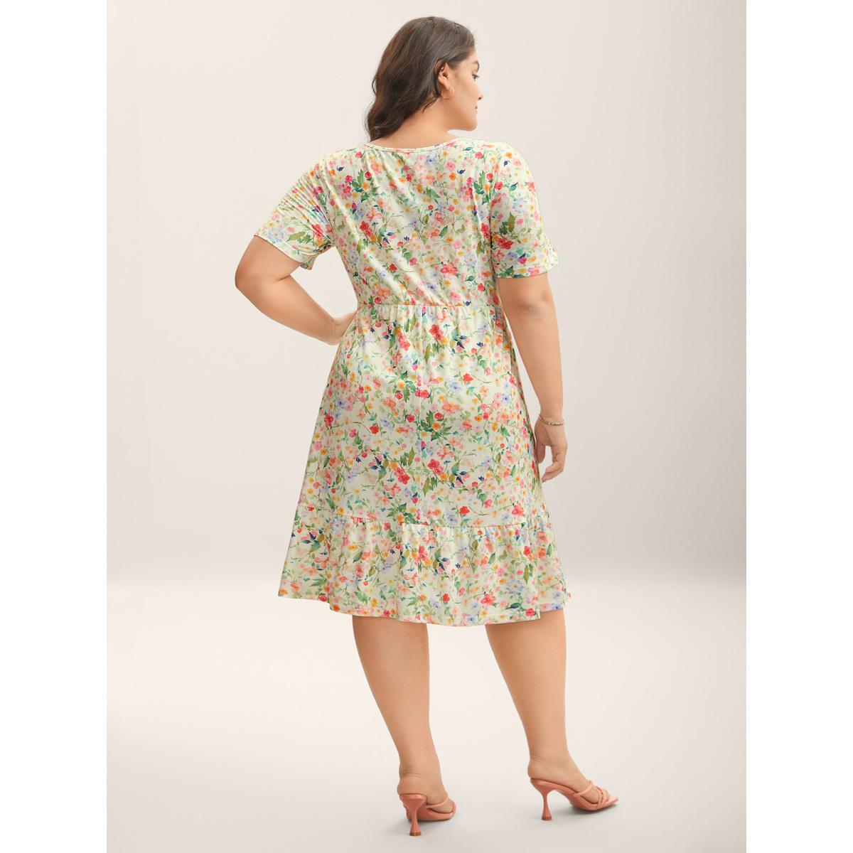 Plus Size Ditsy Floral Print Waist Tie Midi Dress Multicolor Women V-neck Short sleeve Curvy BloomChic 18-20/2X Product Image