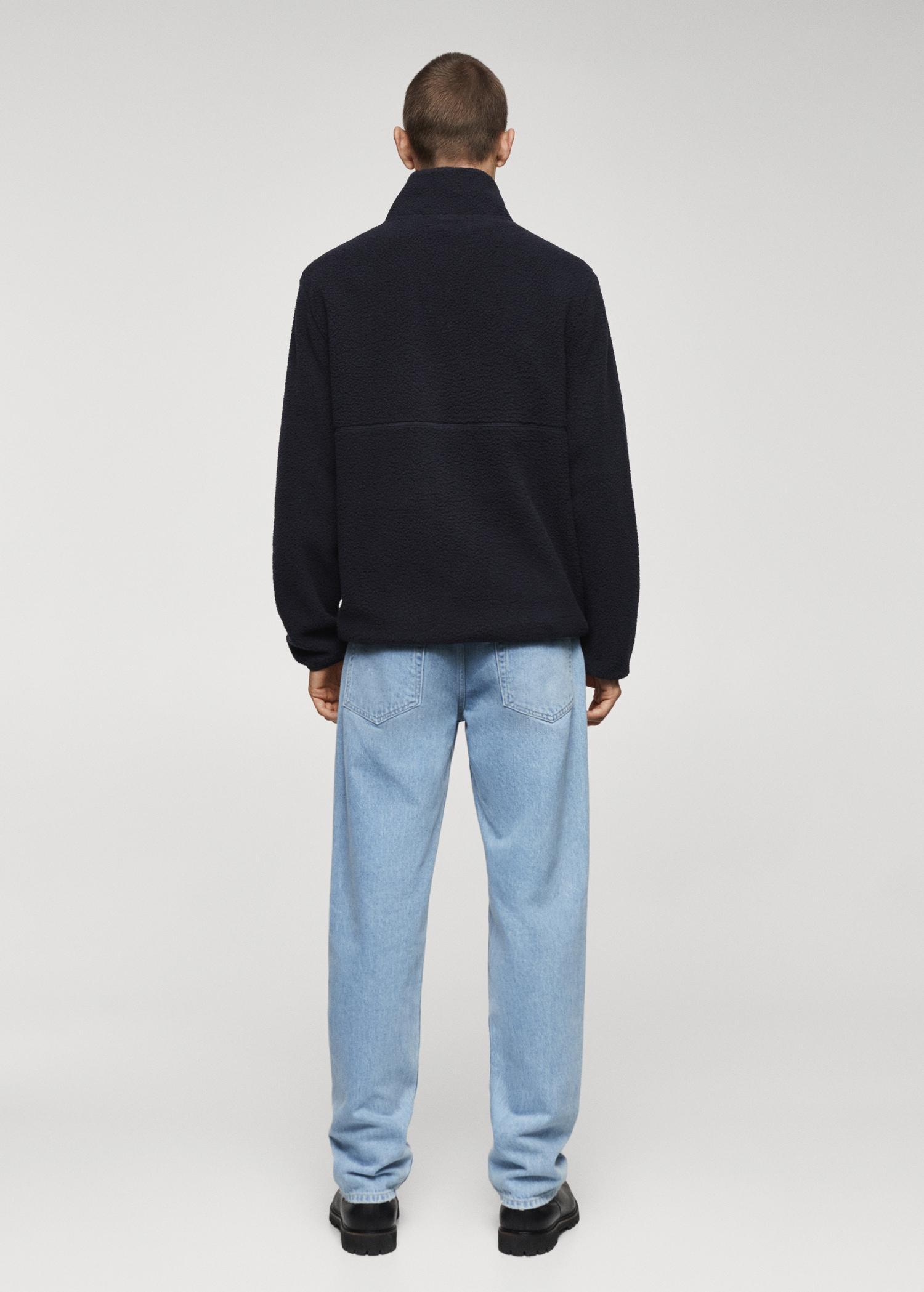 Zip-neck fleece sweatshirt - Men | MANGO USA Product Image