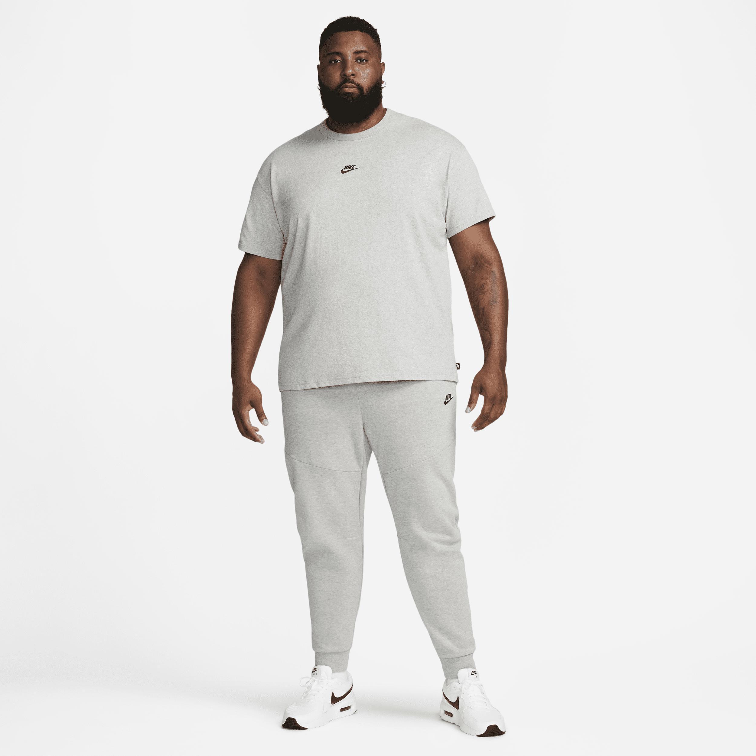 Men's Nike Sportswear Premium Essentials T-Shirt Product Image