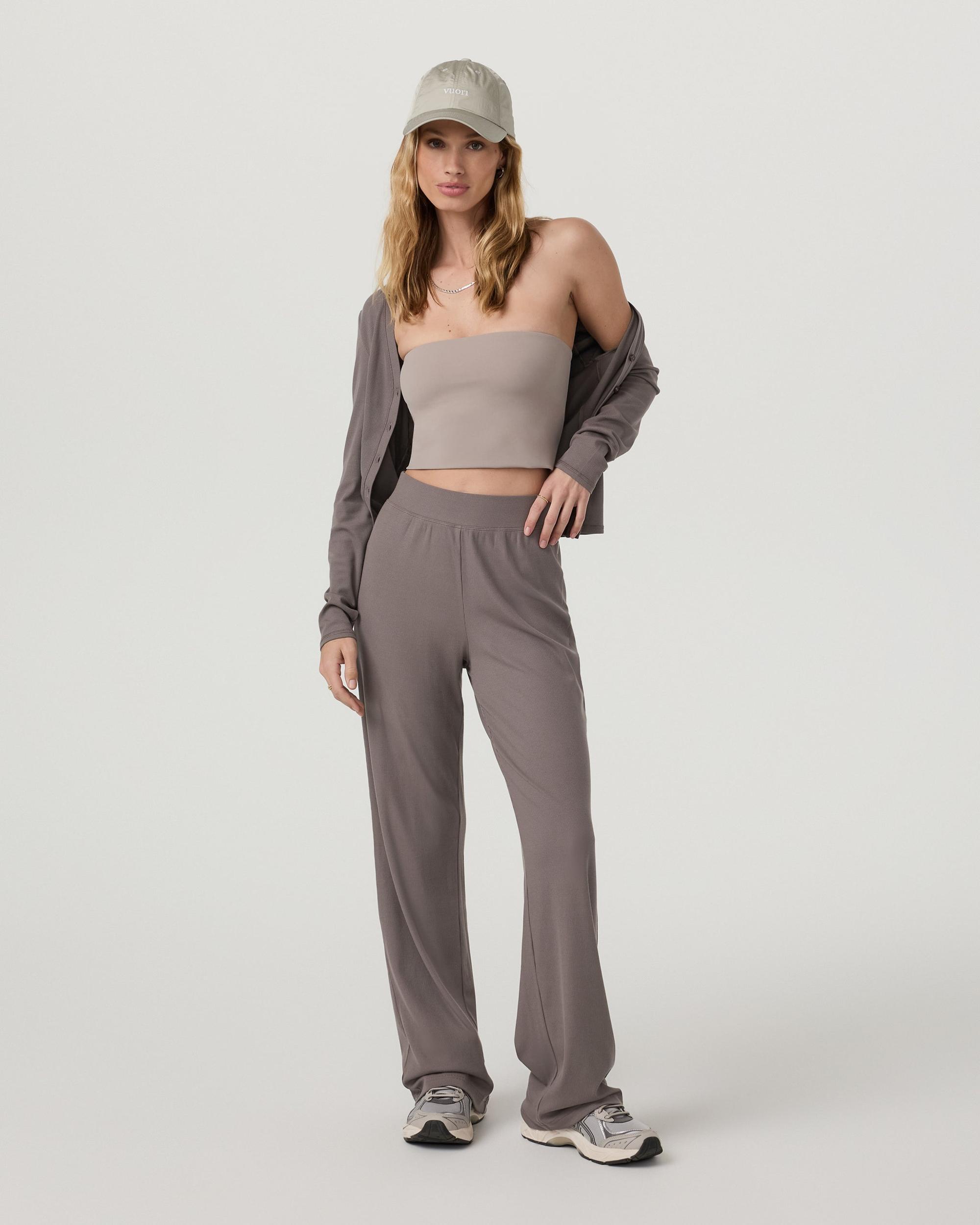 Pose Pant Product Image