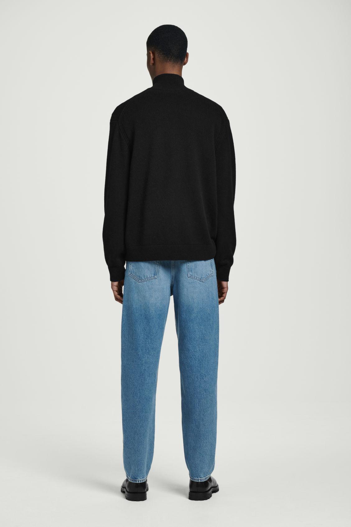 SIGNATURE STRAIGHT-LEG JEANS Product Image