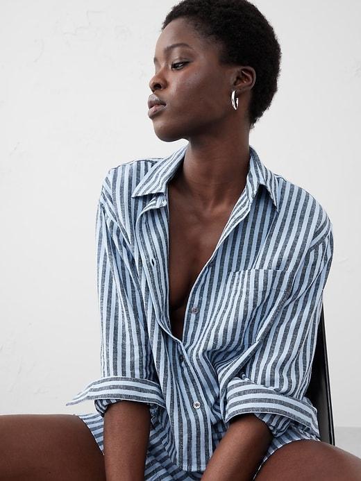 Linen-Blend Cropped Shirt Product Image