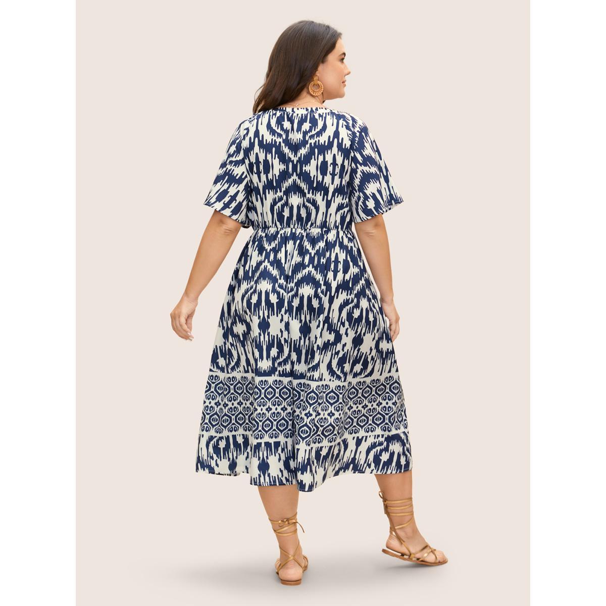 Plus Size Boho Print Ruffle Sleeve Midi Dress DarkBlue Women Resort Non Round Neck Short sleeve Curvy BloomChic 26/4X Product Image