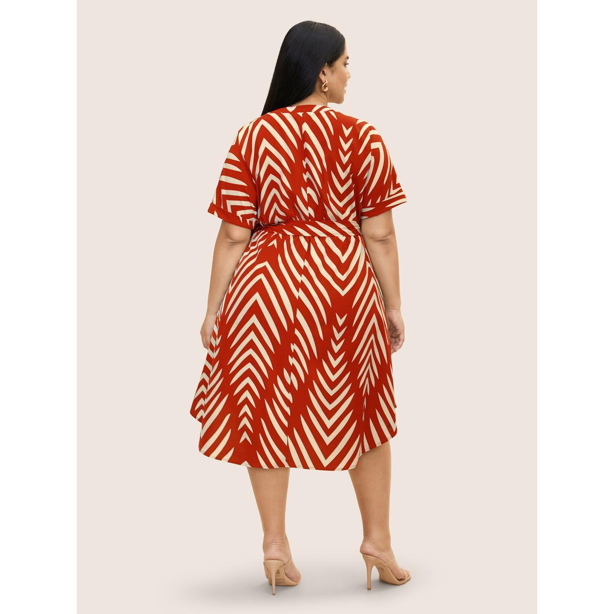 Plus Size Geometric Belted Dolman Sleeve Curved Hem Dress Rust Women At the Office Flat collar with V-notch Short sleeve Curvy BloomChic 22-24/3X Product Image