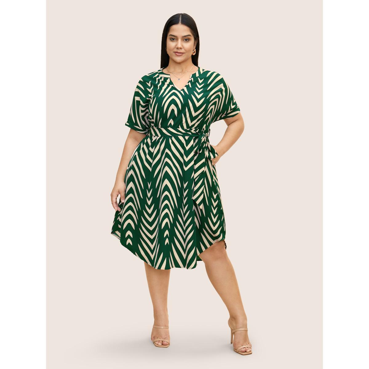 Plus Size Geometric Belted Dolman Sleeve Curved Hem Dress Truegreen Women At the Office Flat collar with V-notch Short sleeve Curvy BloomChic 28/5X Product Image