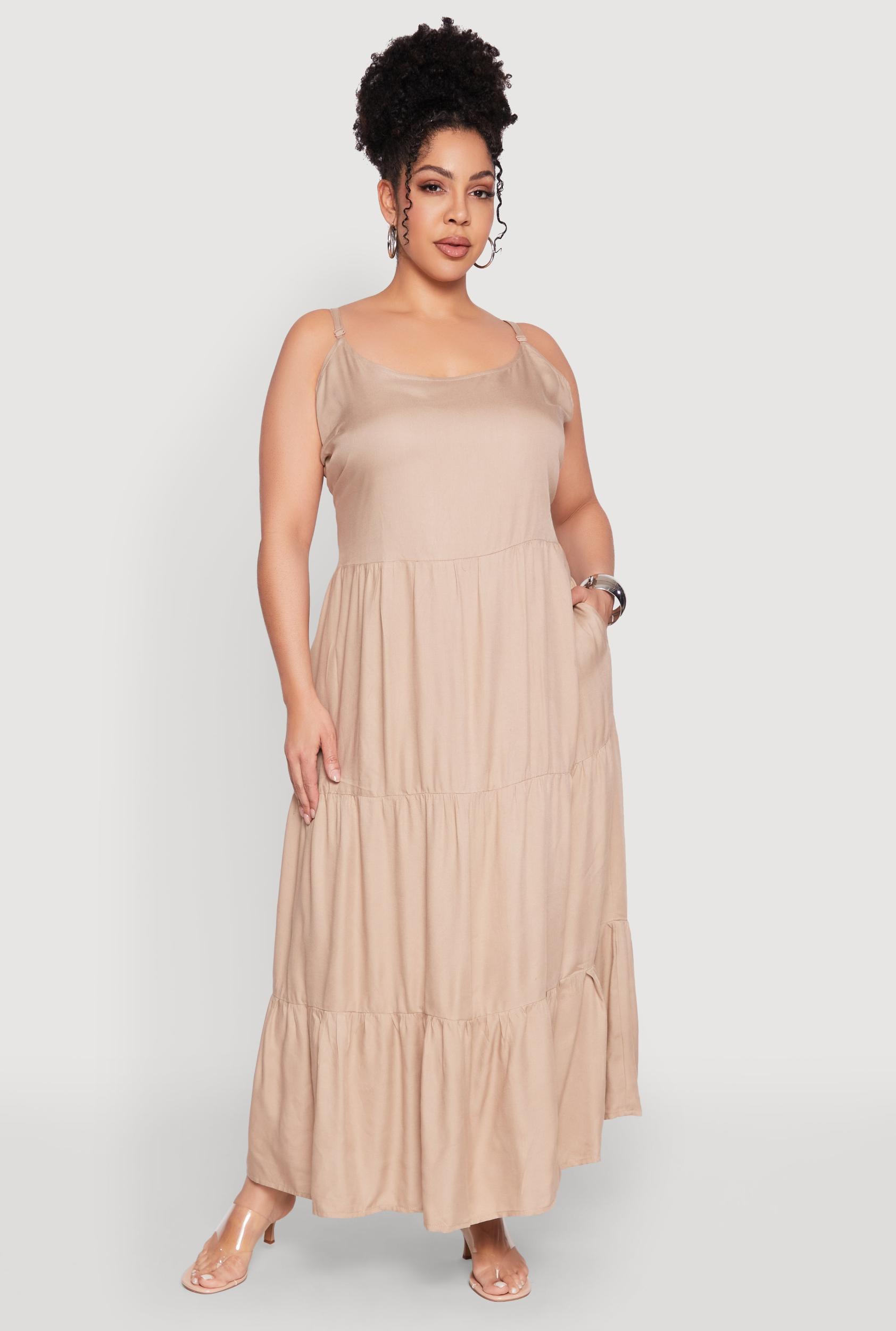 Womens Plus Size Pocket Tiered Maxi Dress Product Image