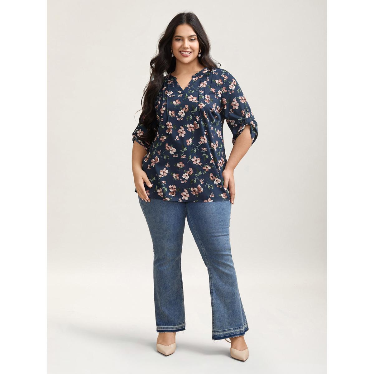 Plus Size Indigo Floral Print Tab Sleeve Pintuck Shirt Women Elegant Elbow-length sleeve Notched collar Everyday Blouses BloomChic 26/4X Product Image