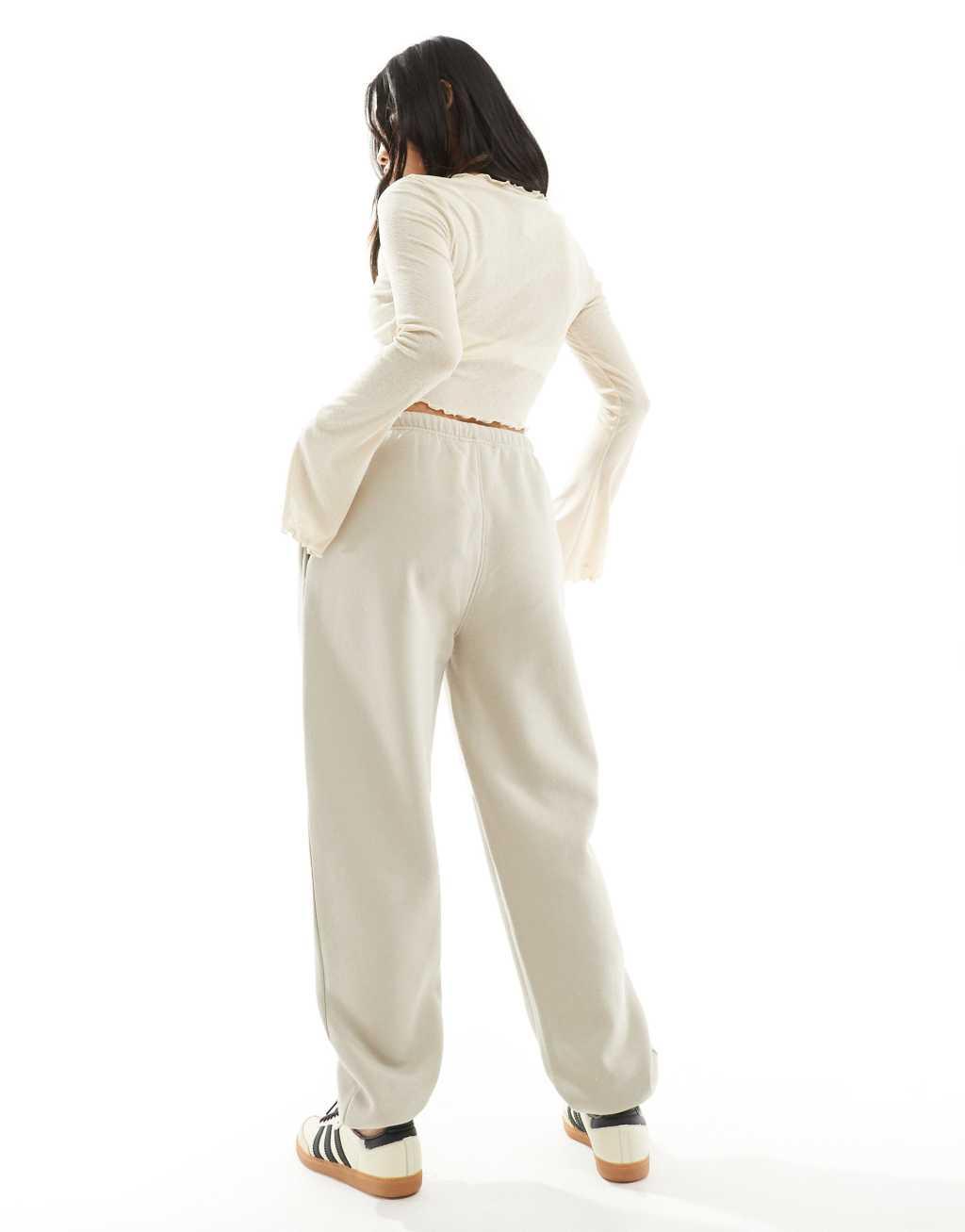 Kaiia Petite cuffed sweatpants in stone Product Image