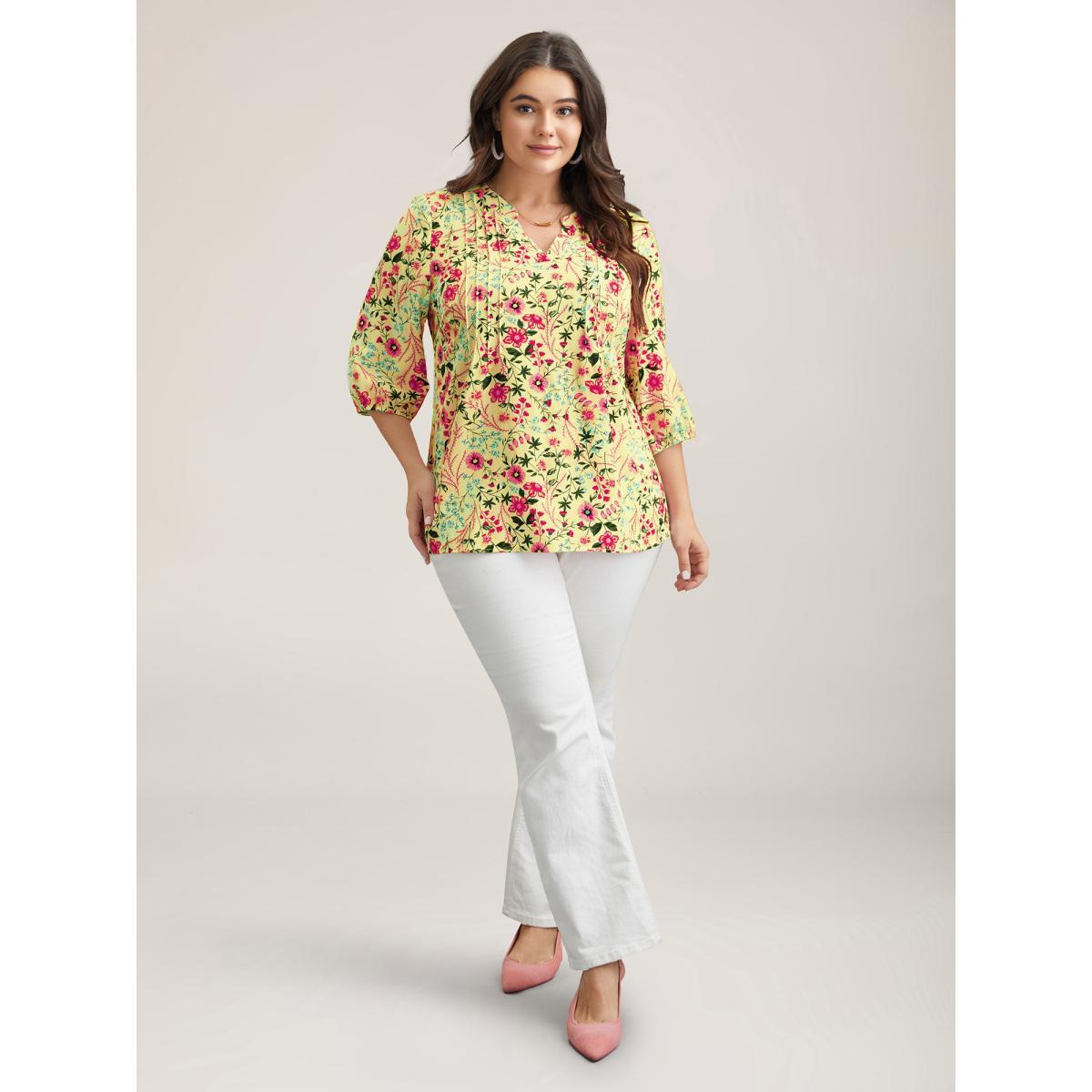 Plus Size Lightyellow Floral Print Notched Collar Shirt Women Elegant Elbow-length sleeve Notched collar Everyday Blouses BloomChic 14-16/1X Product Image