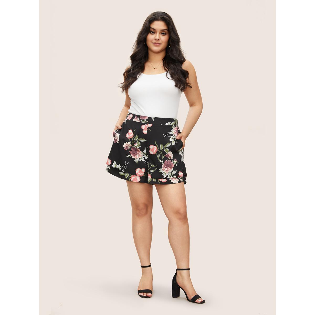 Plus Size Floral Elastic Waist Tiered Hem Shorts Women BlackFlower Elegant Tiered Everyday Shorts BloomChic 30/6X Product Image