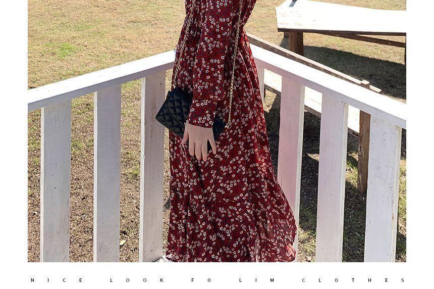 Long-Sleeve V-Neck Floral Midi A-Line Dress Product Image