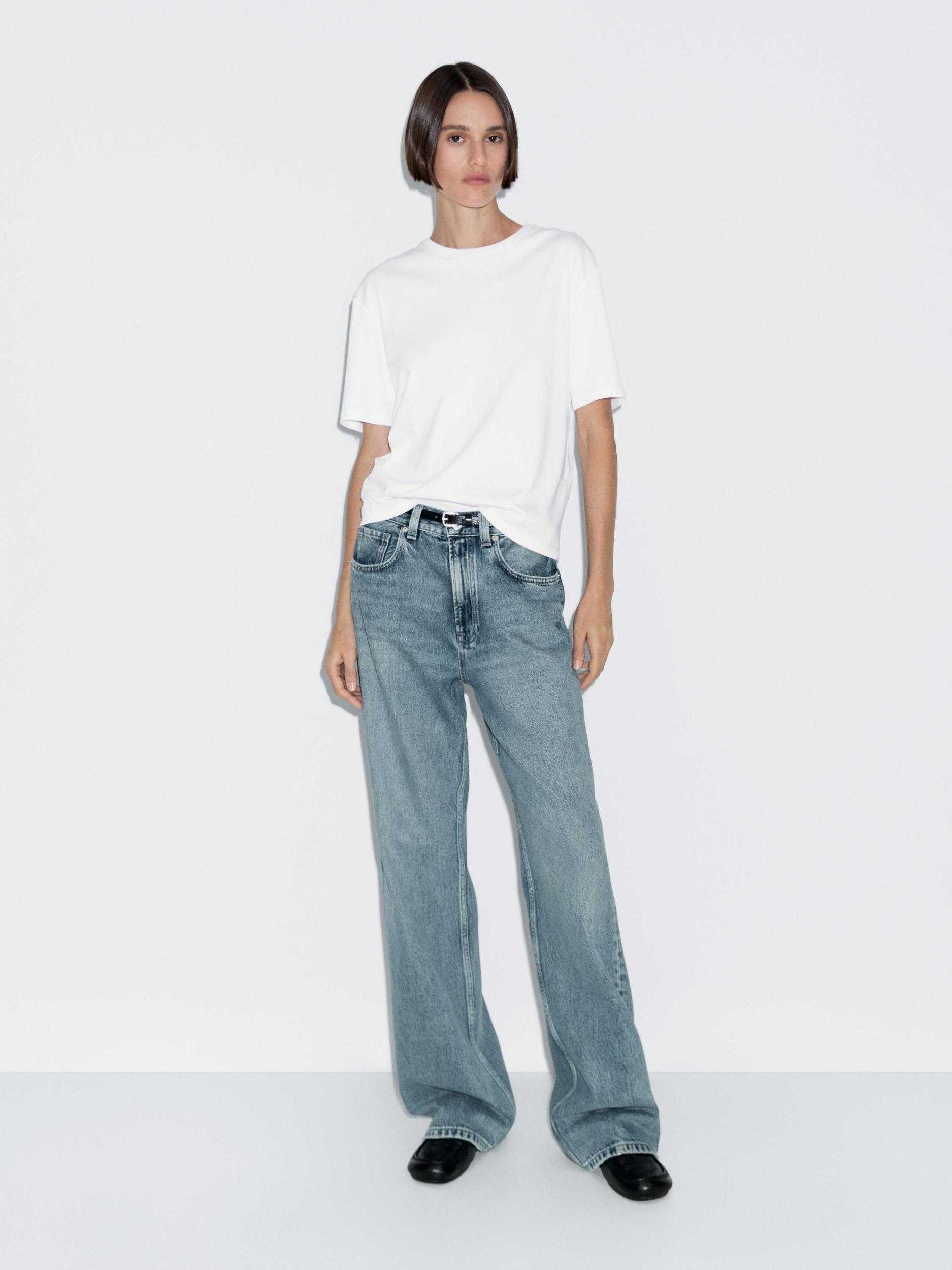 Short-sleeve T-shirt with back seam detail Product Image