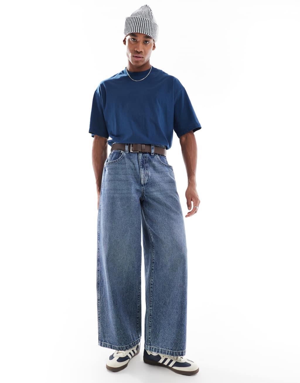 Bershka oversized T-shirt in blue Product Image