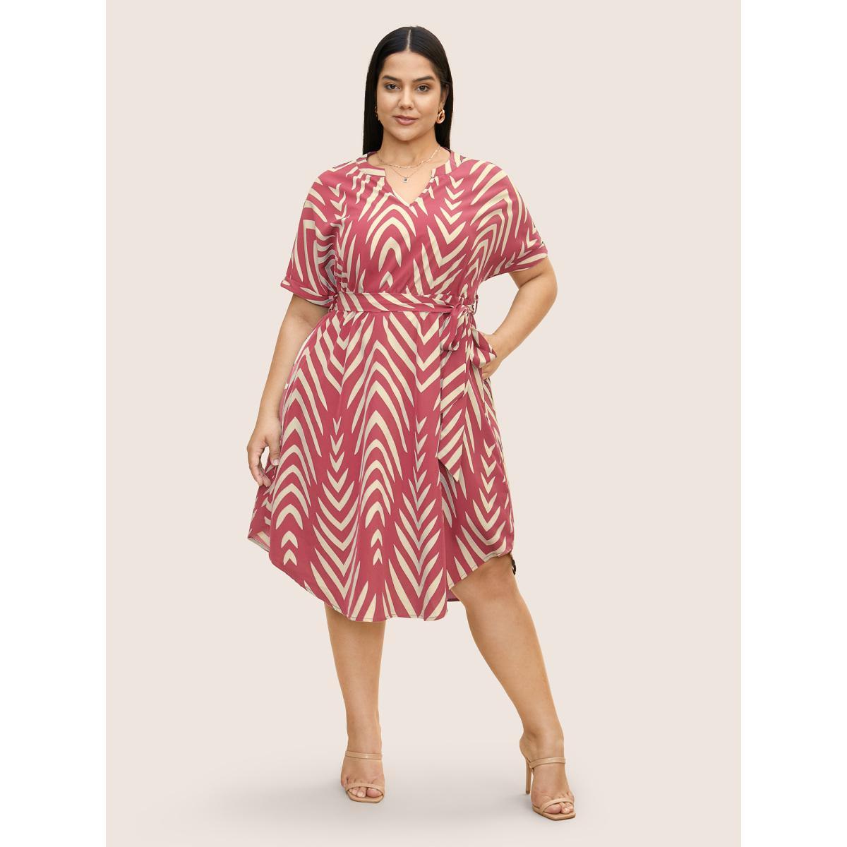 Plus Size Geometric Belted Dolman Sleeve Curved Hem Dress DustyPink Women At the Office Flat collar with V-notch Short sleeve Curvy BloomChic 10/M Product Image