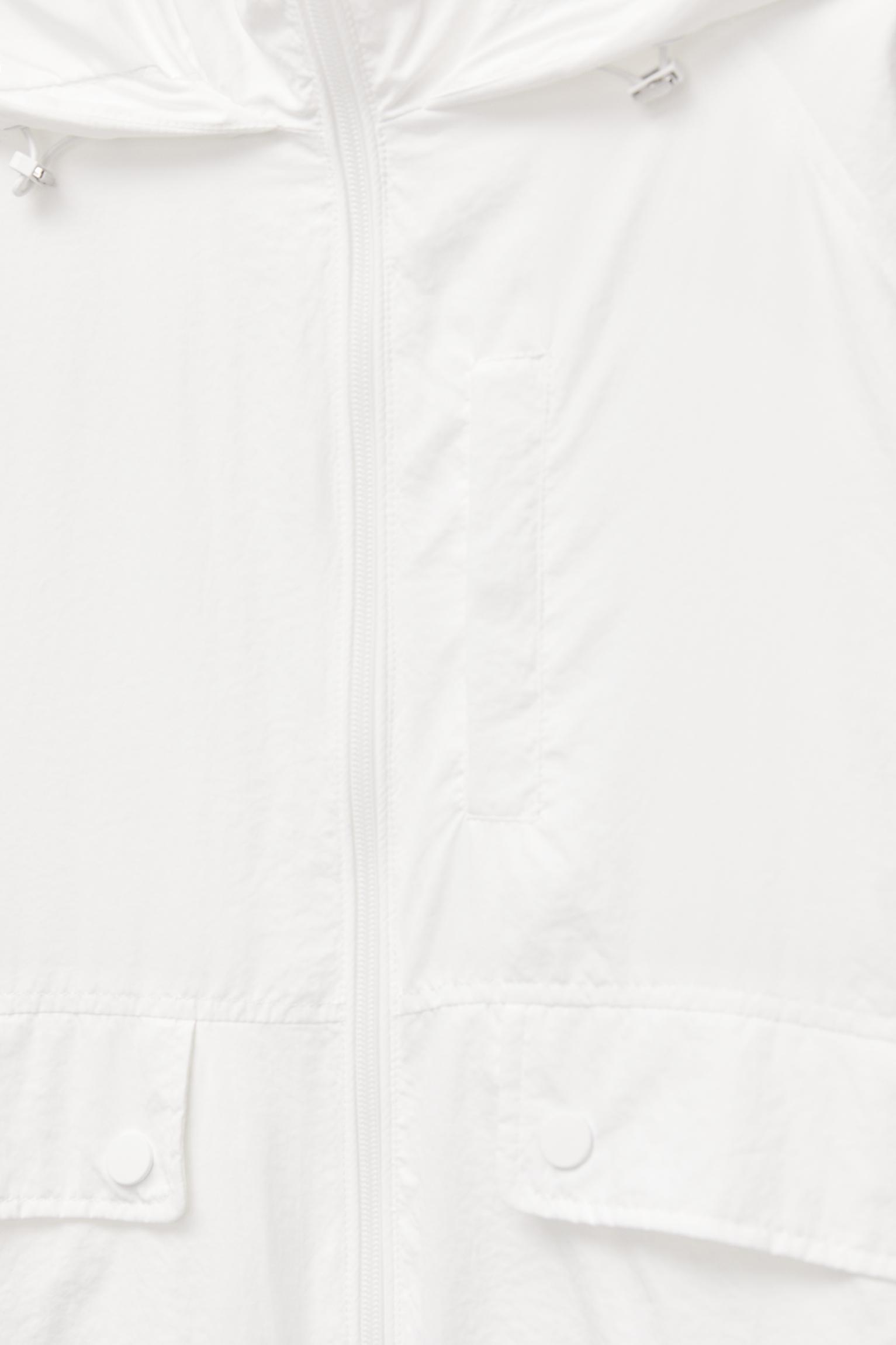 Short lightweight hooded jacket Product Image