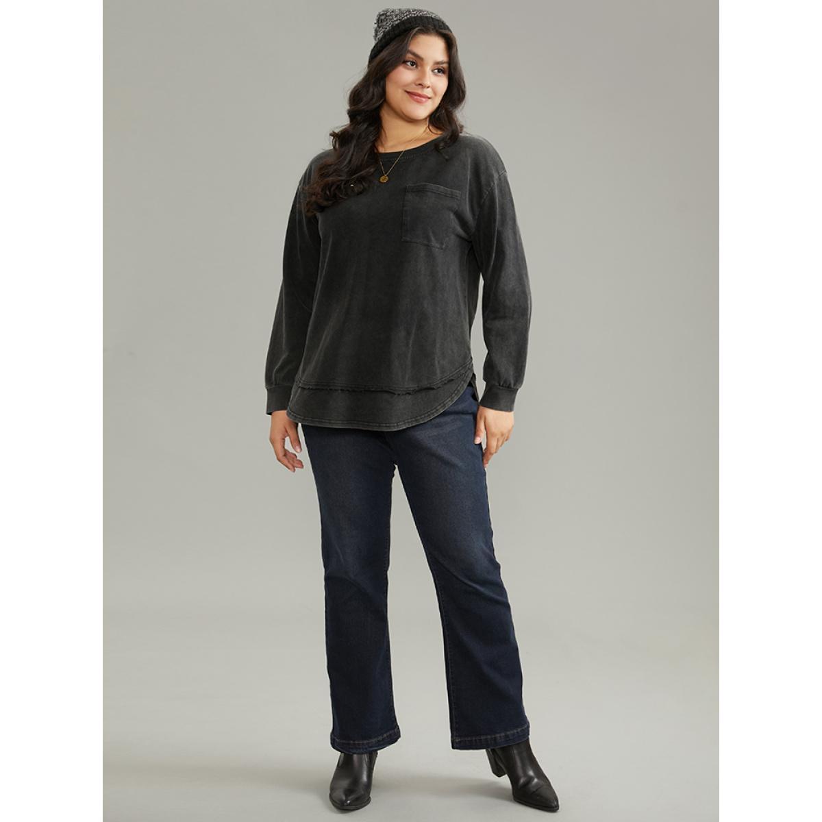 Plus Size Vintage Split Arc Hem Patched Pocket Sweatshirt Women Black Casual Plain Round Neck Everyday Sweatshirts BloomChic 22-24/3X Product Image