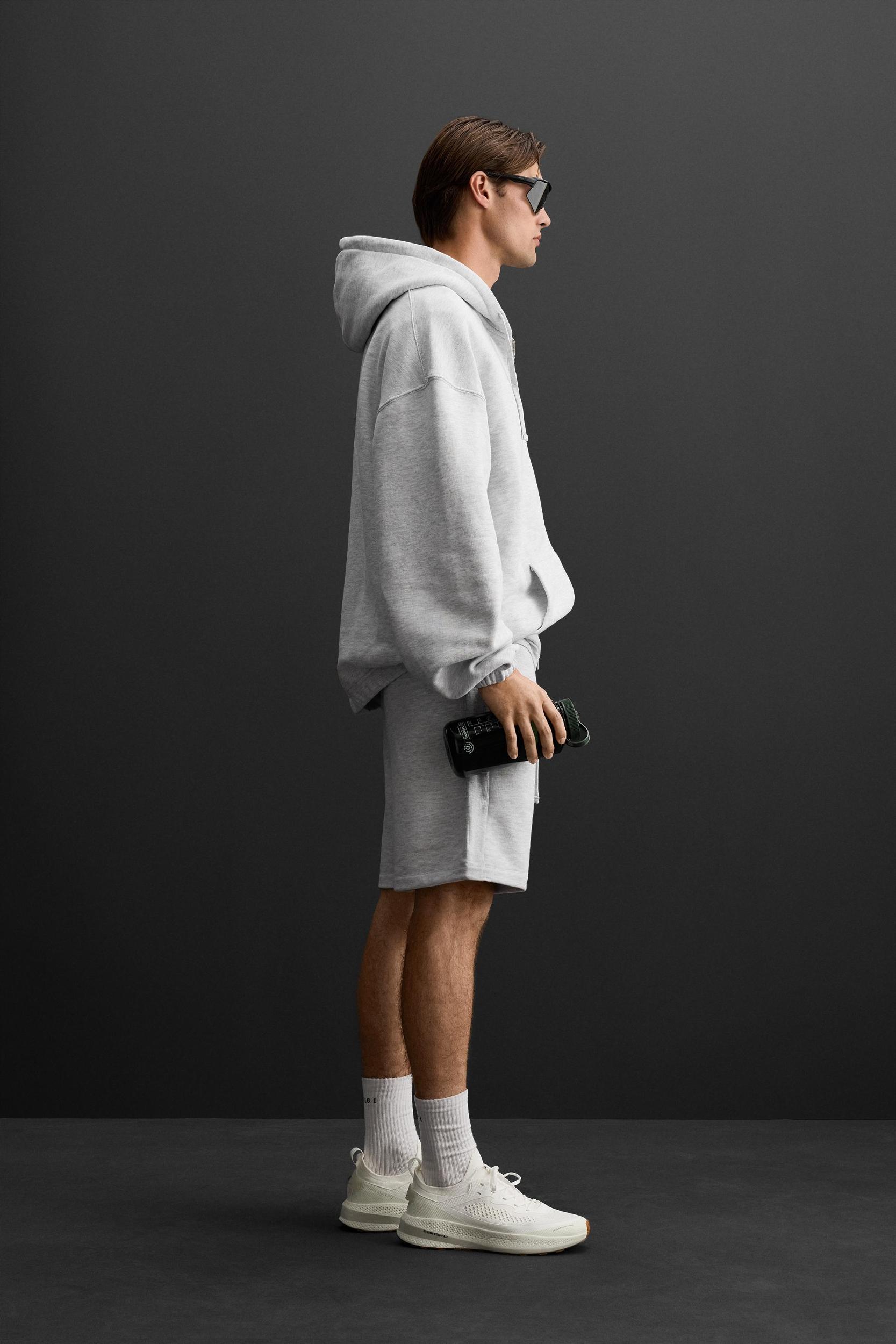 JOGGER SHORTS Product Image