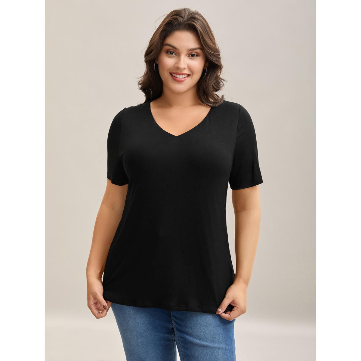 Plus Size Supersoft Fitted V-Neck T-Shirt Black Women Casual Non V-neck Everyday T-shirts BloomChic 26/4X Product Image