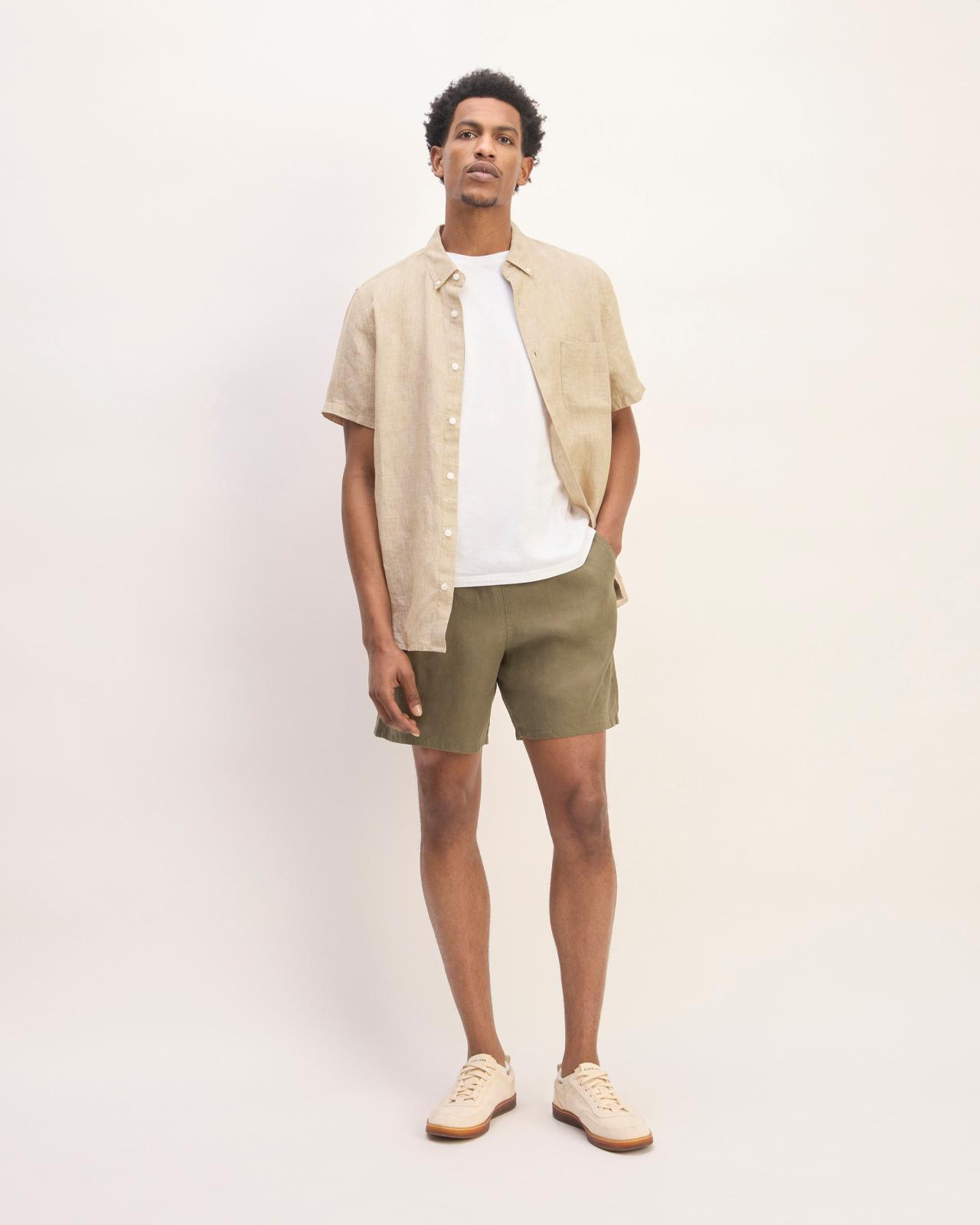 The Classic Short-Sleeve Shirt in Linen Product Image