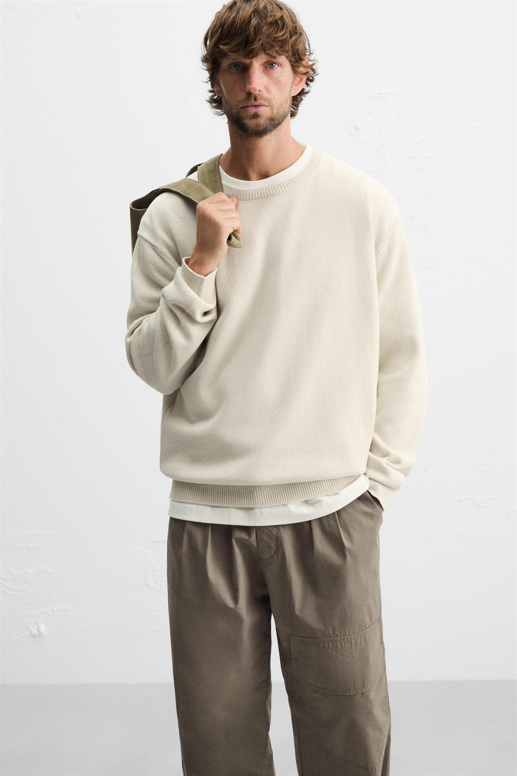 TEXTURED PLEATED PANTS Product Image