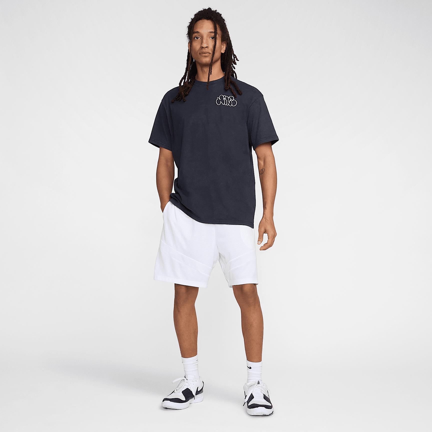 Nike Men's Max90 Basketball T-Shirt Product Image