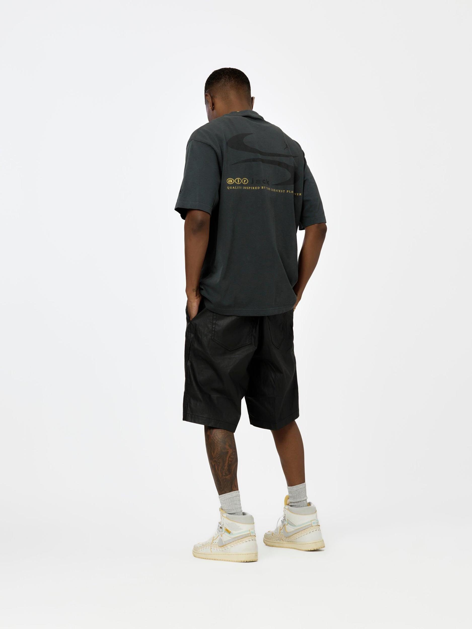 M J TS LOGO TEE (Dk Smoke Grey) Product Image