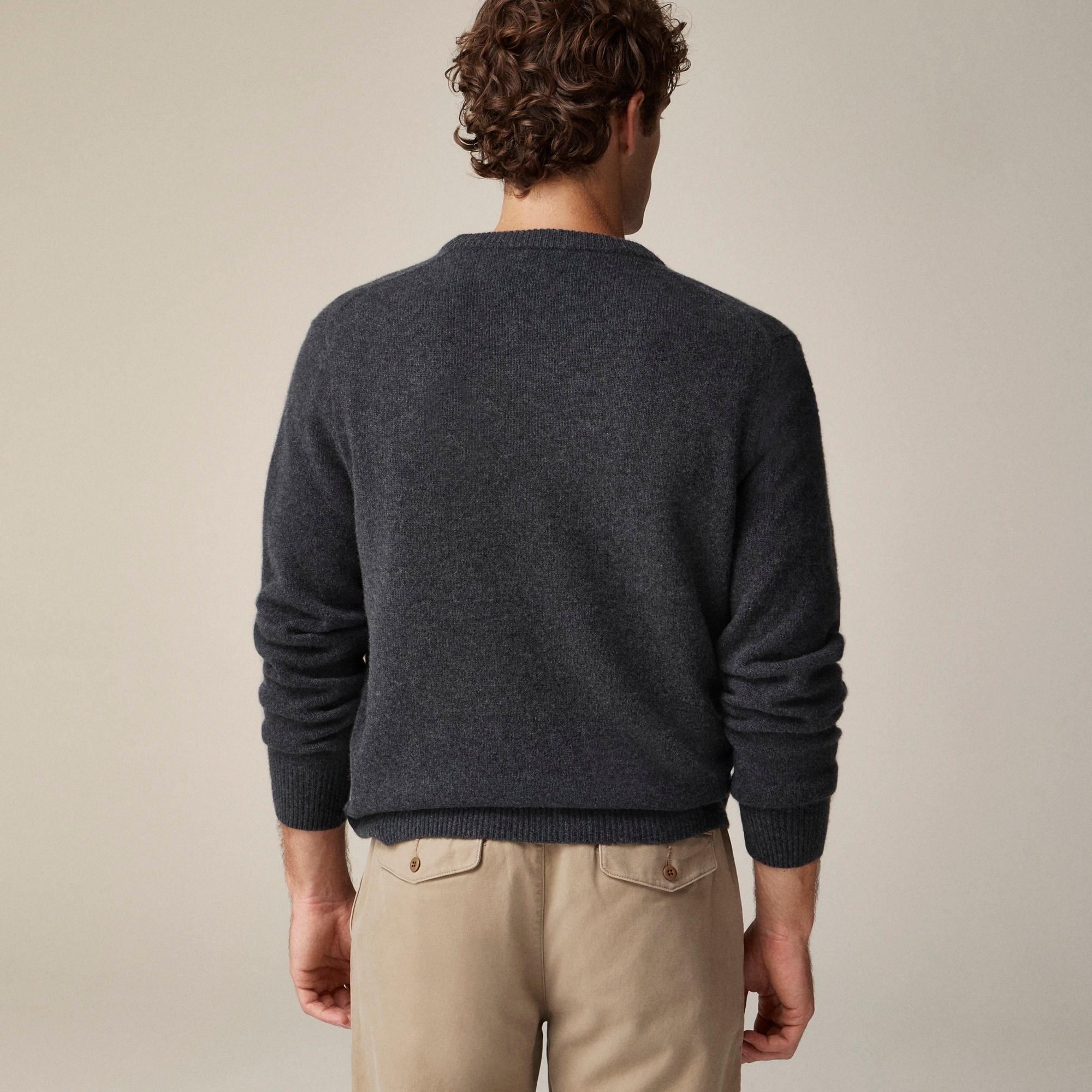 Relaxed midweight cashmere V-neck sweater Product Image