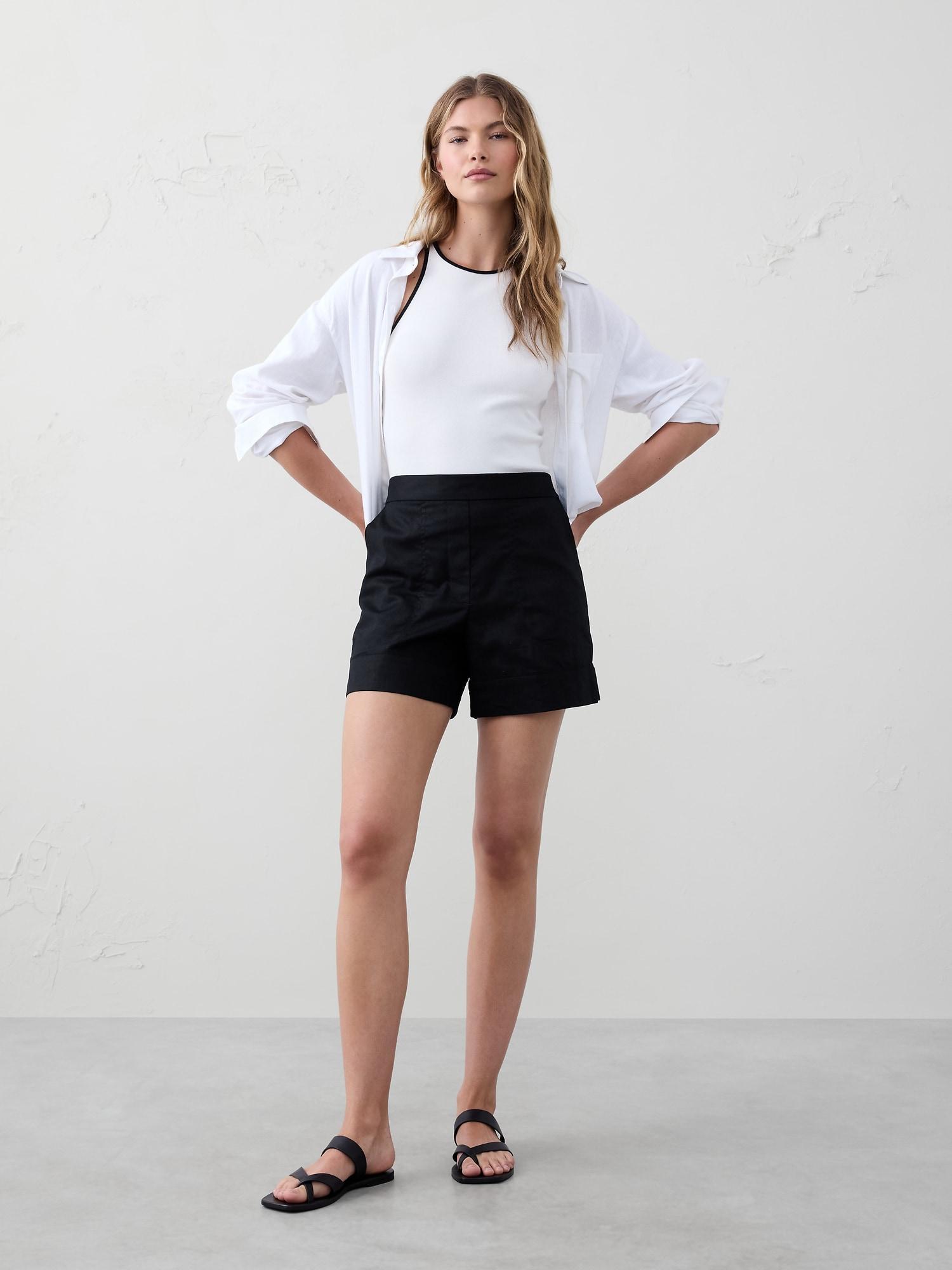 Linen-Blend Pull-On Short Product Image