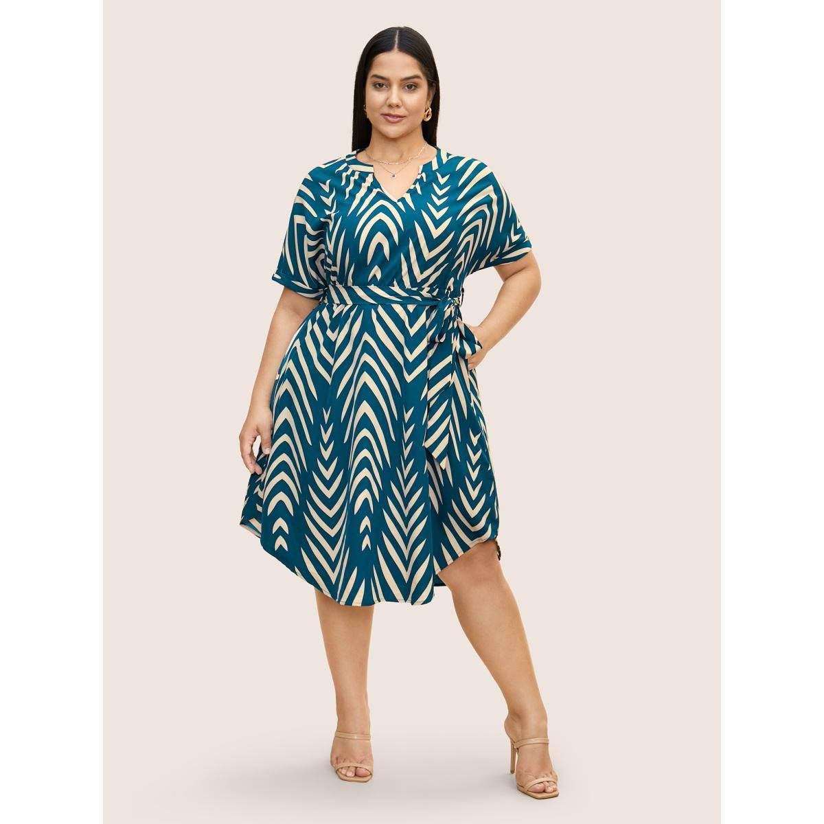 Plus Size Geometric Belted Dolman Sleeve Curved Hem Dress Cerulean Women At the Office Flat collar with V-notch Short sleeve Curvy BloomChic 26/4X Product Image