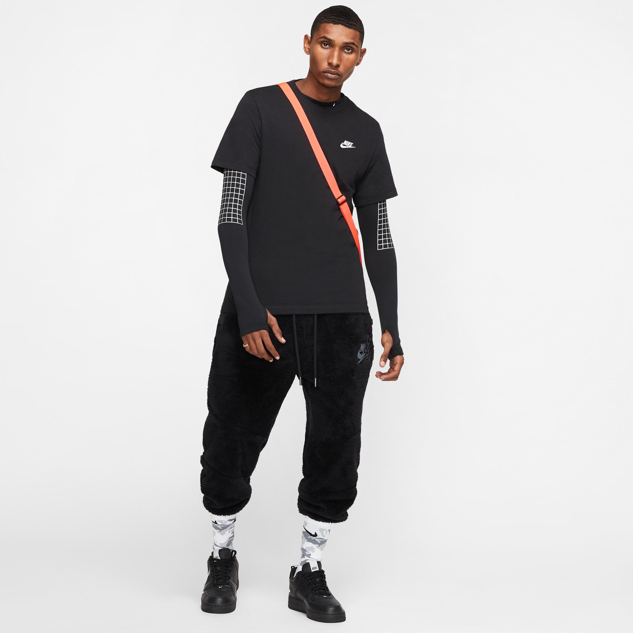 Nike Club unisex T-shirt Product Image