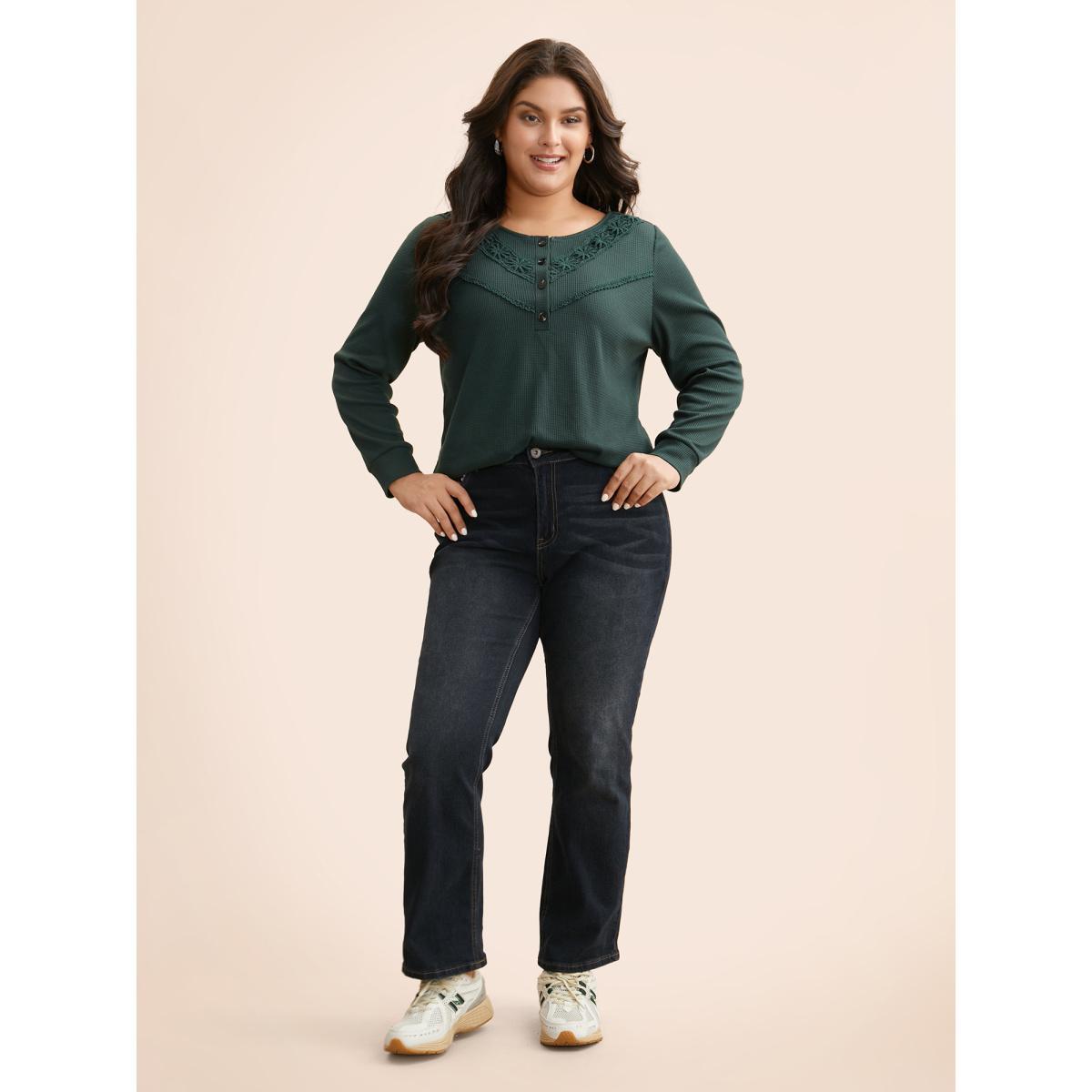 Plus Size Solid Waffle Knit Lace Trim T-shirt DarkGreen Women Casual Woven ribbon&lace trim Round Neck Everyday T-shirts BloomChic 28/5X Product Image