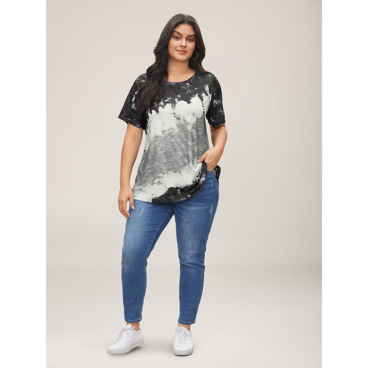 Plus Size Tie Dye Round Neck T-shirt Black Women Casual Tie Dye Round Neck Everyday T-shirts BloomChic 26/4X Product Image