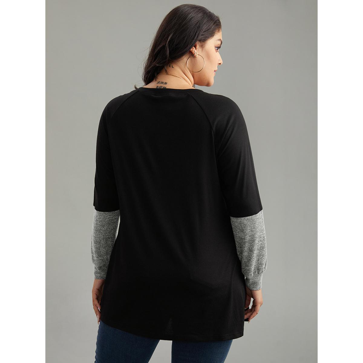 Plus Size Two Tone Patchwork Heather Arc Hem T-shirt Gray Women Casual Contrast Plain Round Neck Dailywear T-shirts BloomChic 12/L Product Image