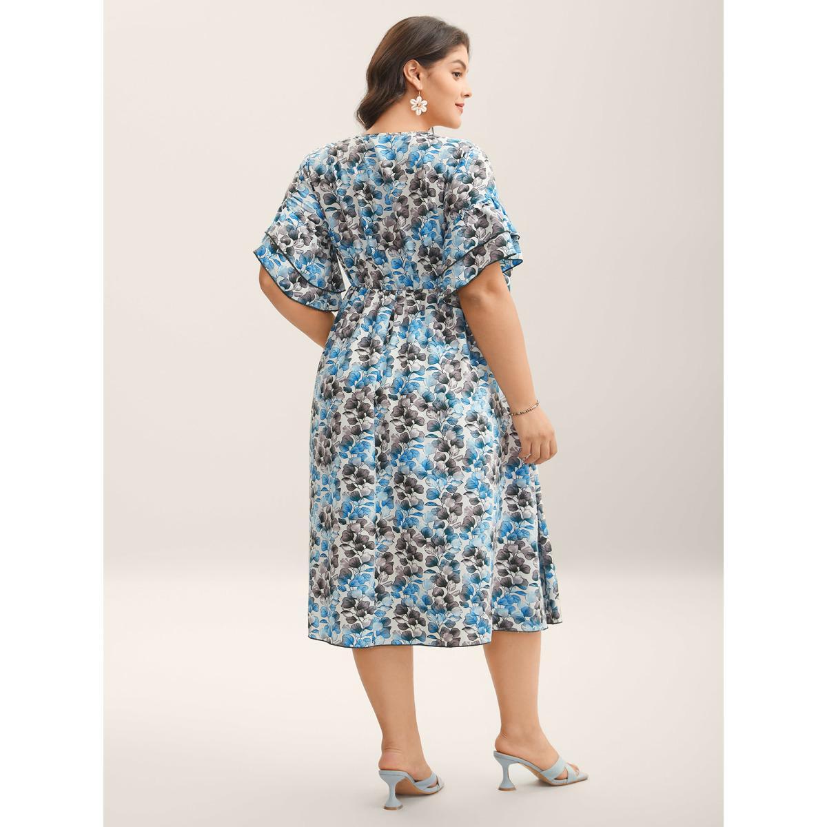 Plus Size Petal Print Layered Sleeve Pockets Midi Dress Mediumblue Women Notched collar Short sleeve Curvy BloomChic 26/4X Product Image