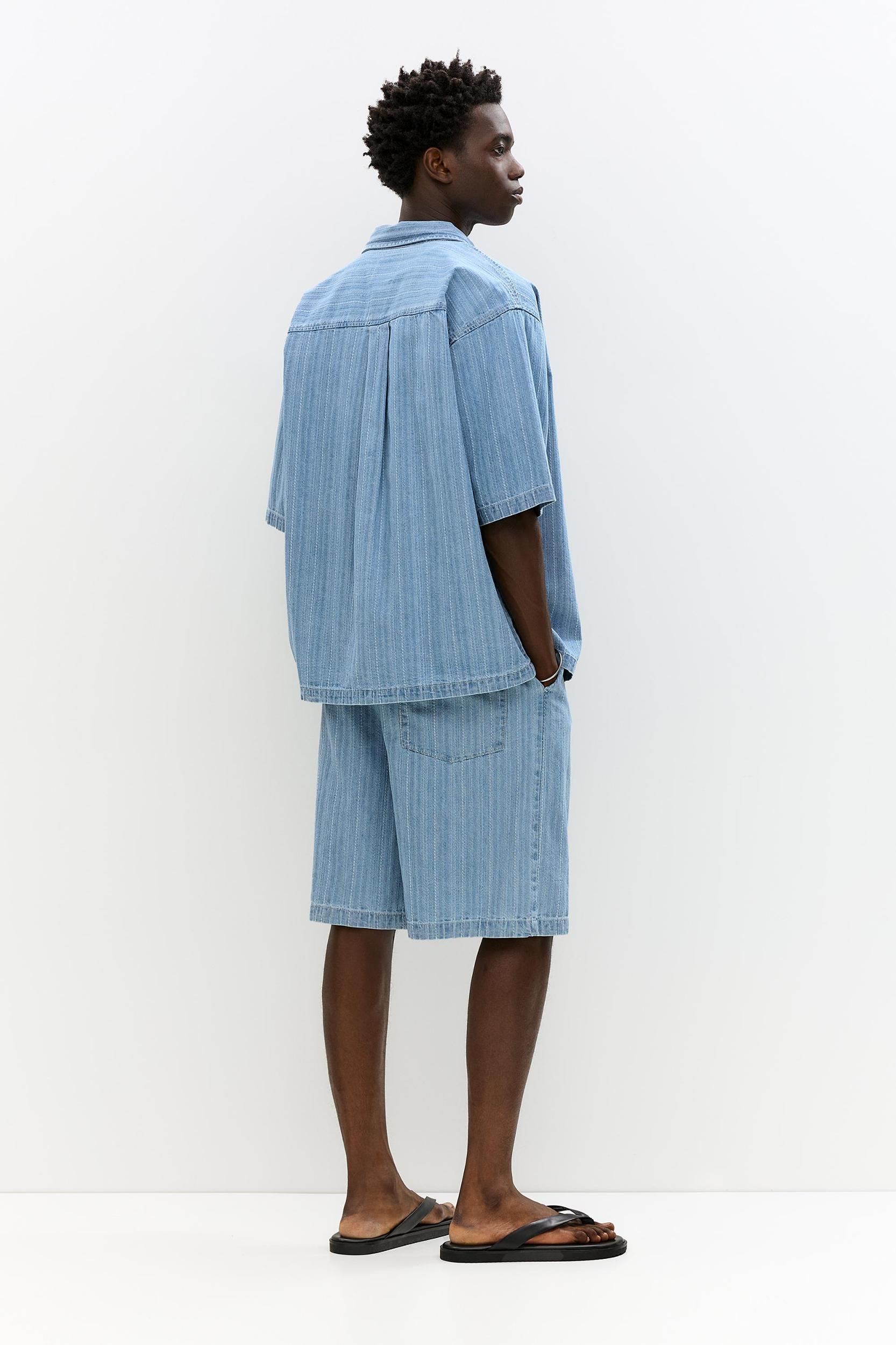 Striped jacquard short sleeve shirt Product Image