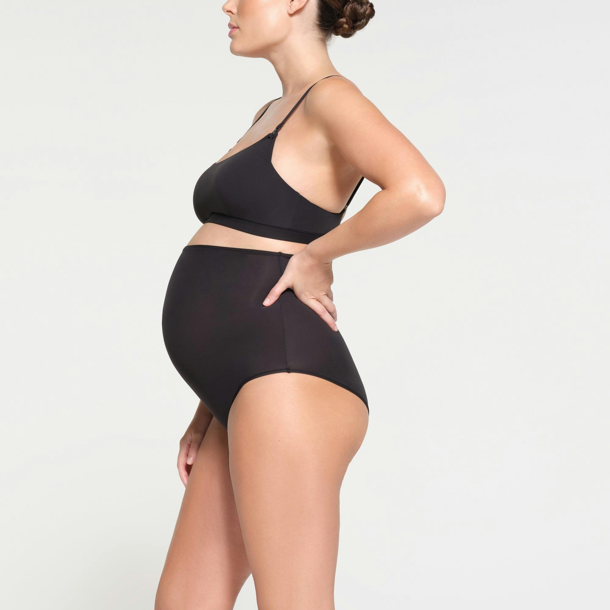 FITS EVERYBODY MATERNITY NURSING SCOOP BRALETTE | ONYX Product Image
