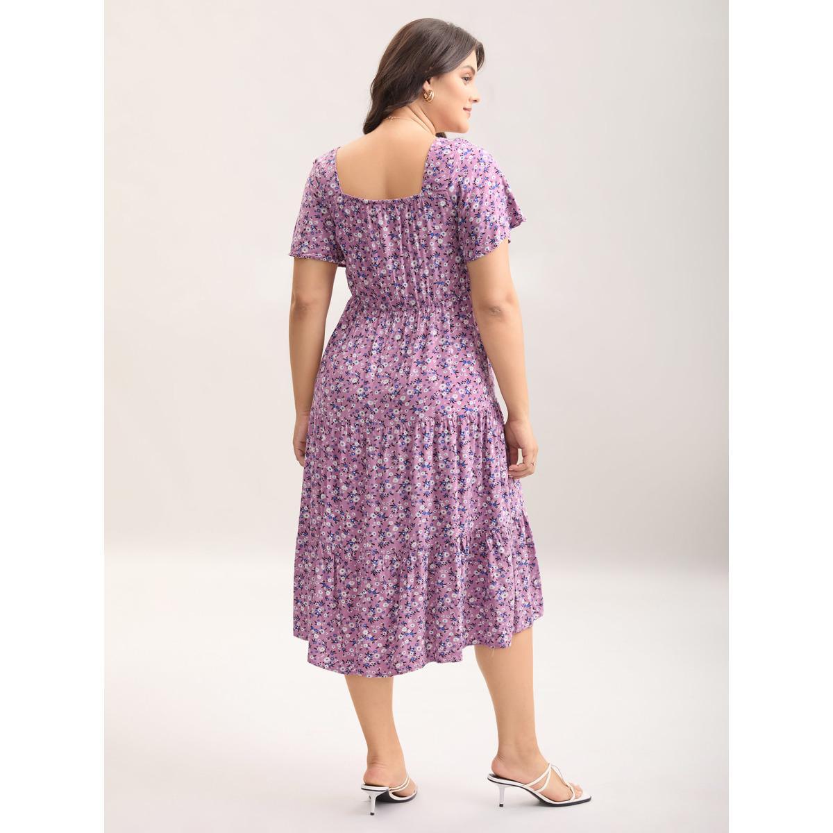 Plus Size Ditsy Floral Sweetheart Drawstring Pocket Tiered Dress Lilac Women Elegant Non V-neck Short sleeve Curvy Midi Dress BloomChic 22-24/3X Product Image