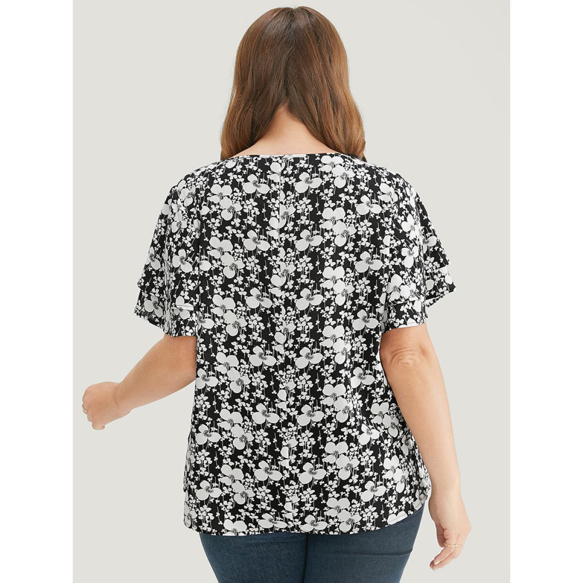 Plus Size BlackFlower Ditsy Floral Tiered Sleeve Round Neck Ruffle Blouse Women Elegant Short sleeve Round Neck Dailywear Blouses BloomChic 14-16/1X Product Image