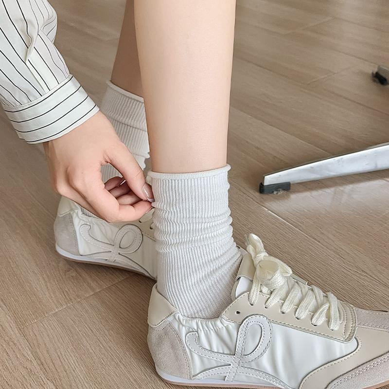 Plain Ribbed Crew Socks Product Image