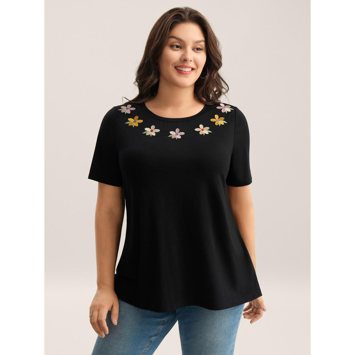 Plus Size Floral Embroidered Neck Solid T-Shirt Black Women Embroidered Round Neck Everyday-Casual T-shirts BloomChic 28/5X Product Image