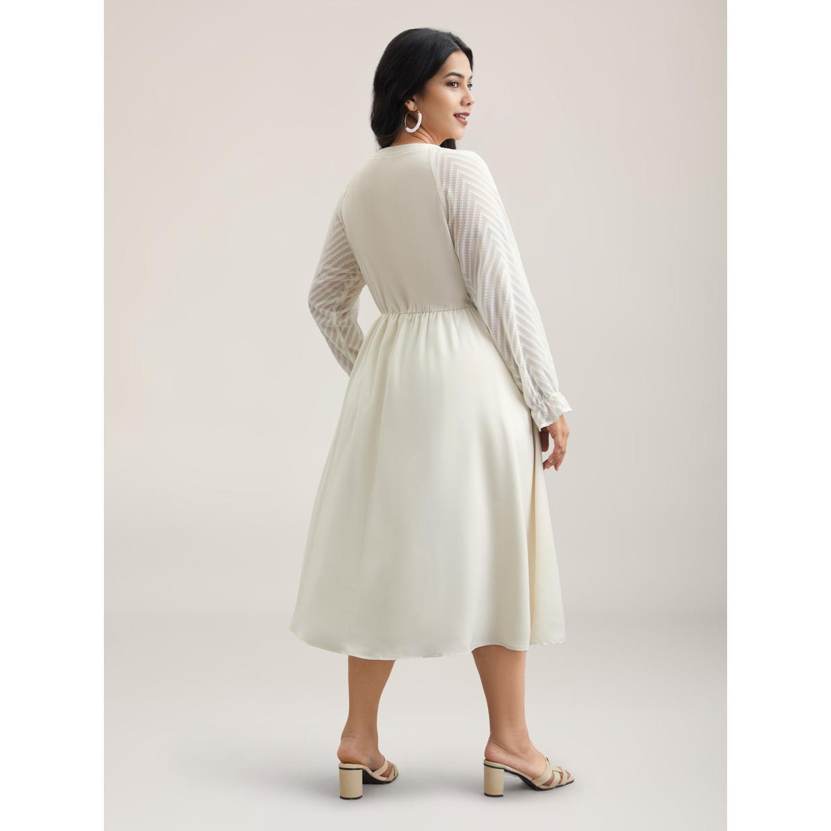 Plus Size Stretchy-Waist Pockets Plain Textured Midi Dress Beige Women Elegant Texture Round Neck Long Sleeve Curvy BloomChic 26/4X Product Image