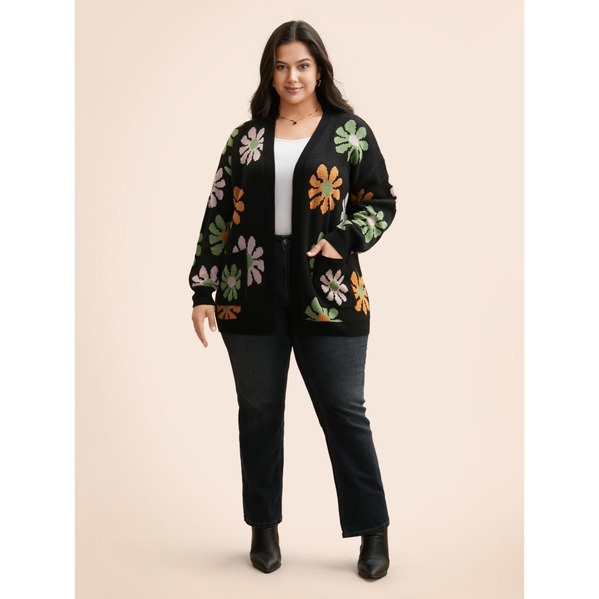 Plus Size Contrast Floral Patch Pocket Cardigan Black Women Casual Loose Long Sleeve Everyday Cardigans BloomChic 26/4X Product Image