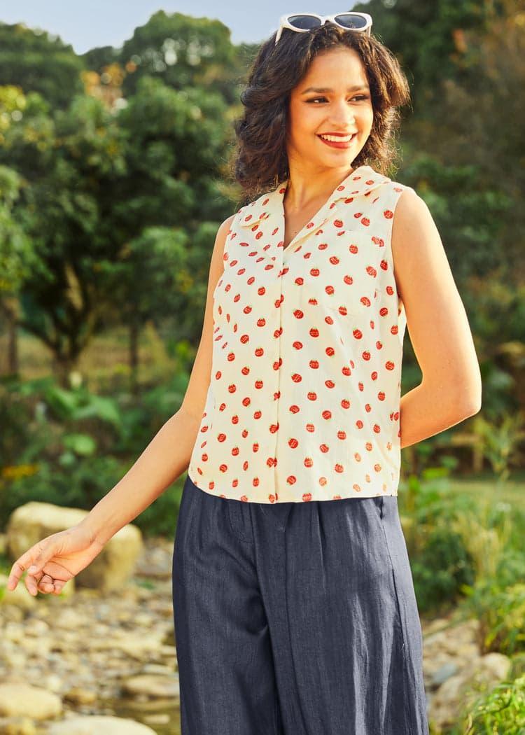 Gala Glitter Sleeveless Blouse Product Image