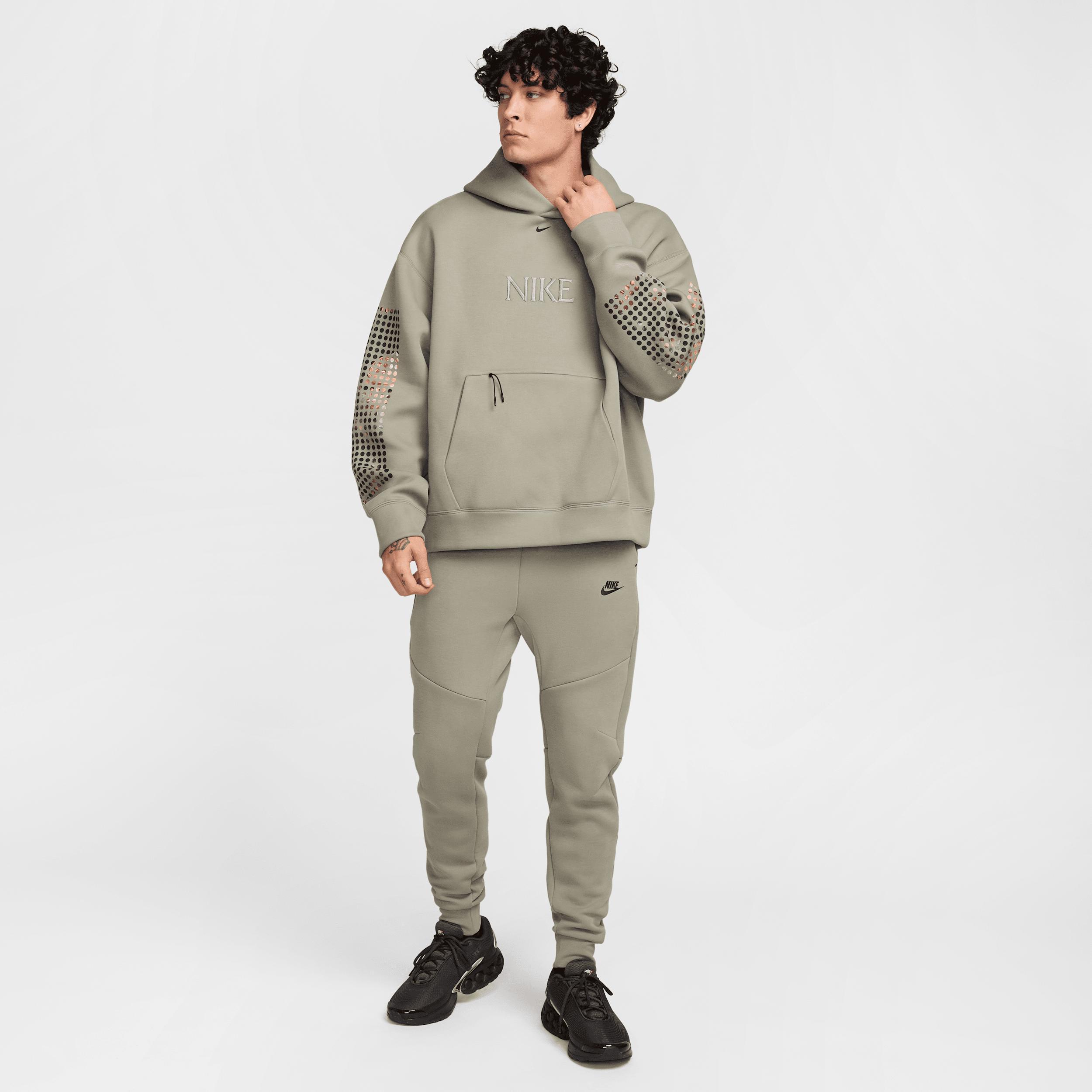 Nike Men's Tech Fleece Hoodie Product Image