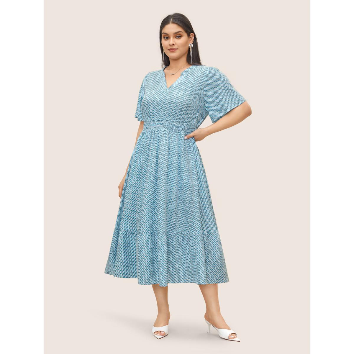 Plus Size Geometric Patchwork Shirred Flat Collar With V Notch Dress LightBlue Women Work From Home Patchwork Flat collar with V-notch Short sleeve Curvy Midi Dress BloomChic 12/L Product Image