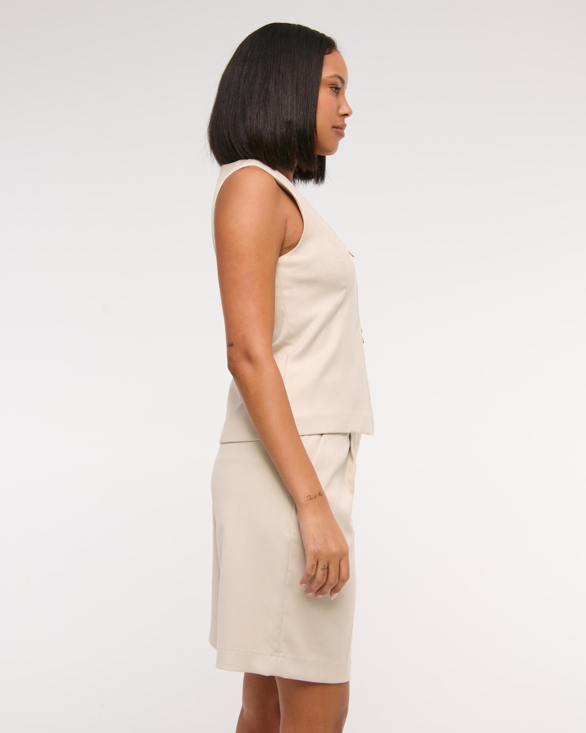 Mid Rise Bermuda Short Product Image