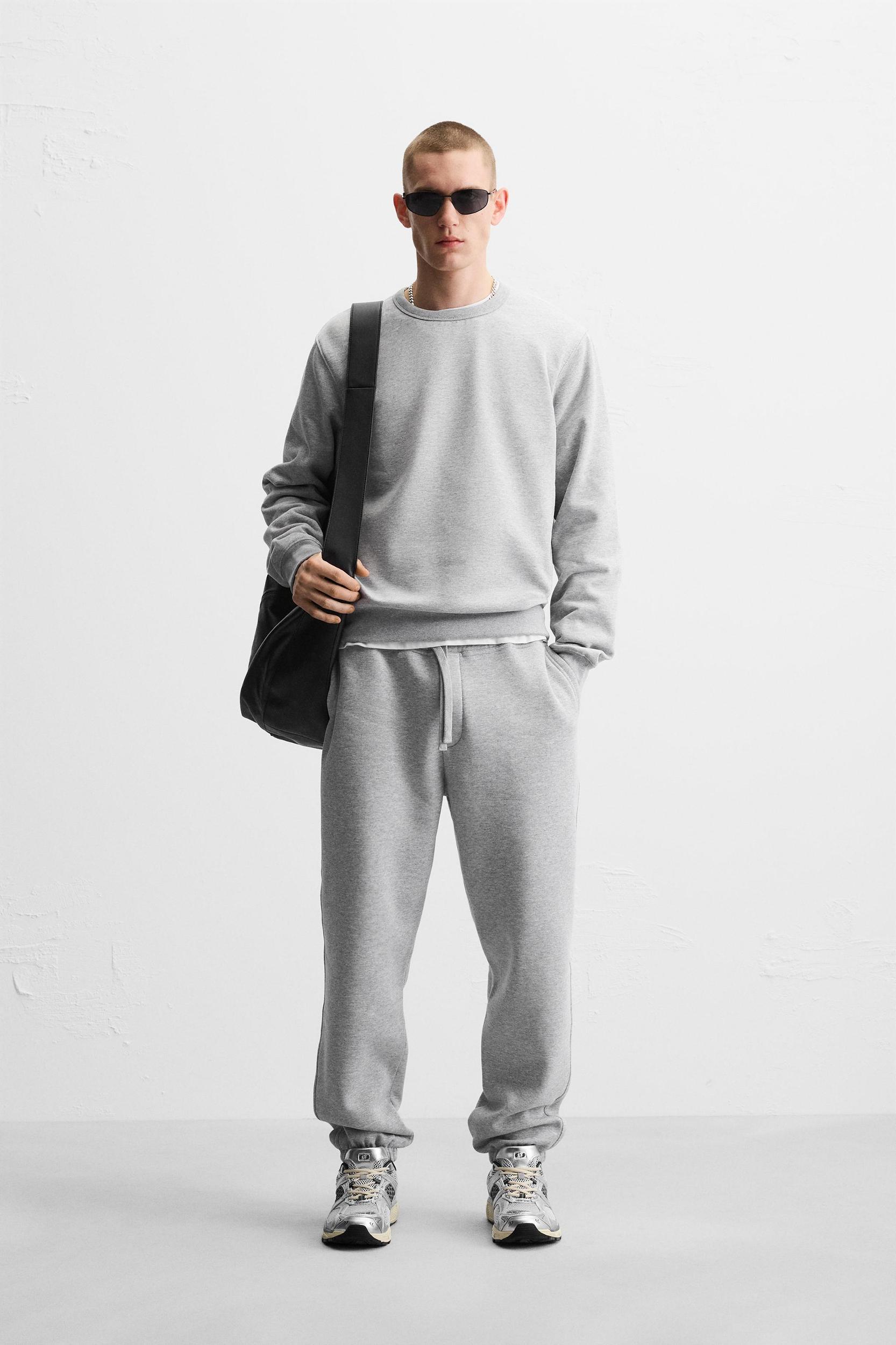 HEAVYWEIGHT CREW NECK SWEATSHIRT Product Image