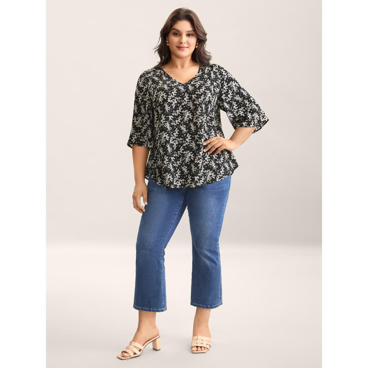 Plus Size Black Floral Print Curvy Hem V-Neck Shirt Women Resort Elbow-length sleeve V-neck Vacation Blouses BloomChic 18-20/2X Product Image
