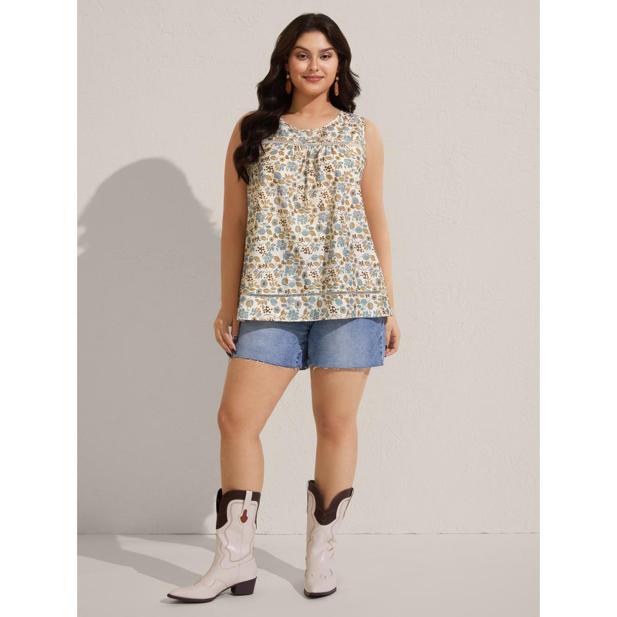 Plus Size Lace Trim Spliced Floral Print Tank Top Women Multicolor Woven ribbon&lace trim Round Neck Vacation Tank Tops Camis BloomChic 30/6X Product Image