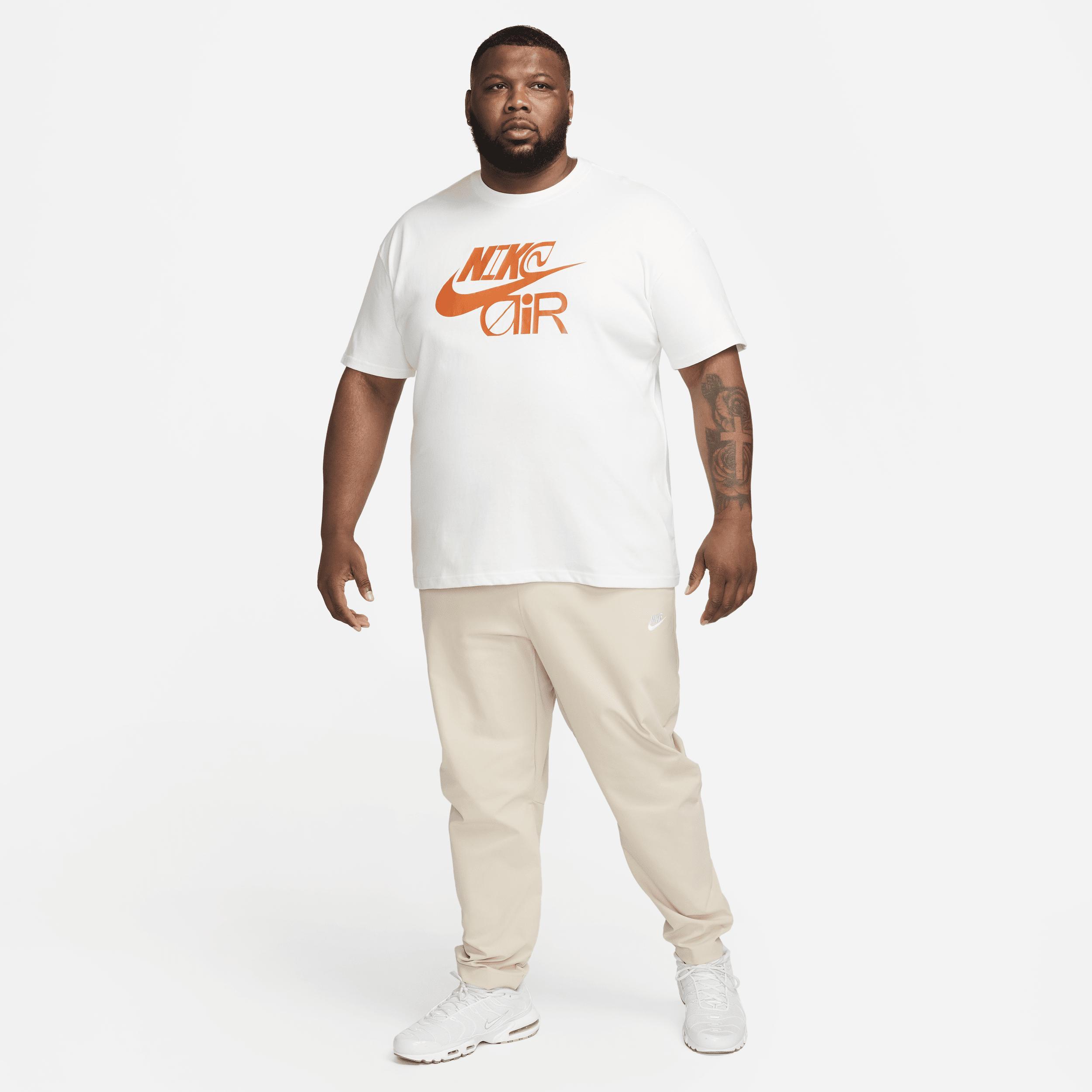 Nike Sportswear Men's Max90 T-Shirt Product Image